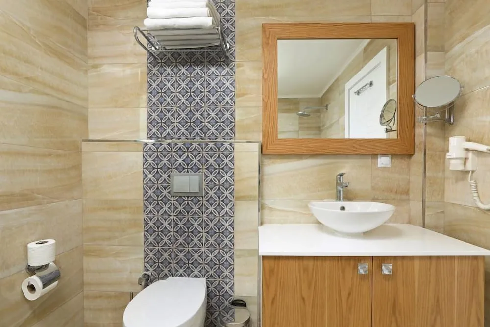 Deluxe Room with Sea View & Jacuzzi