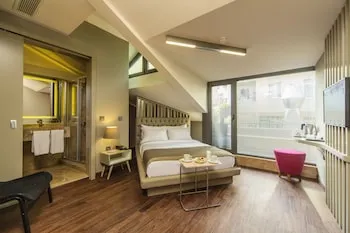 The City Suites