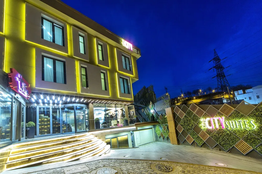 The City Suites