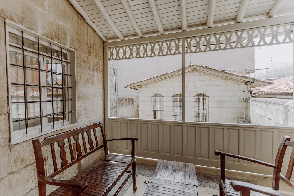 Comfort Dört Kişilik Oda, Balkon/Veranda, Bahçe Manzaralı