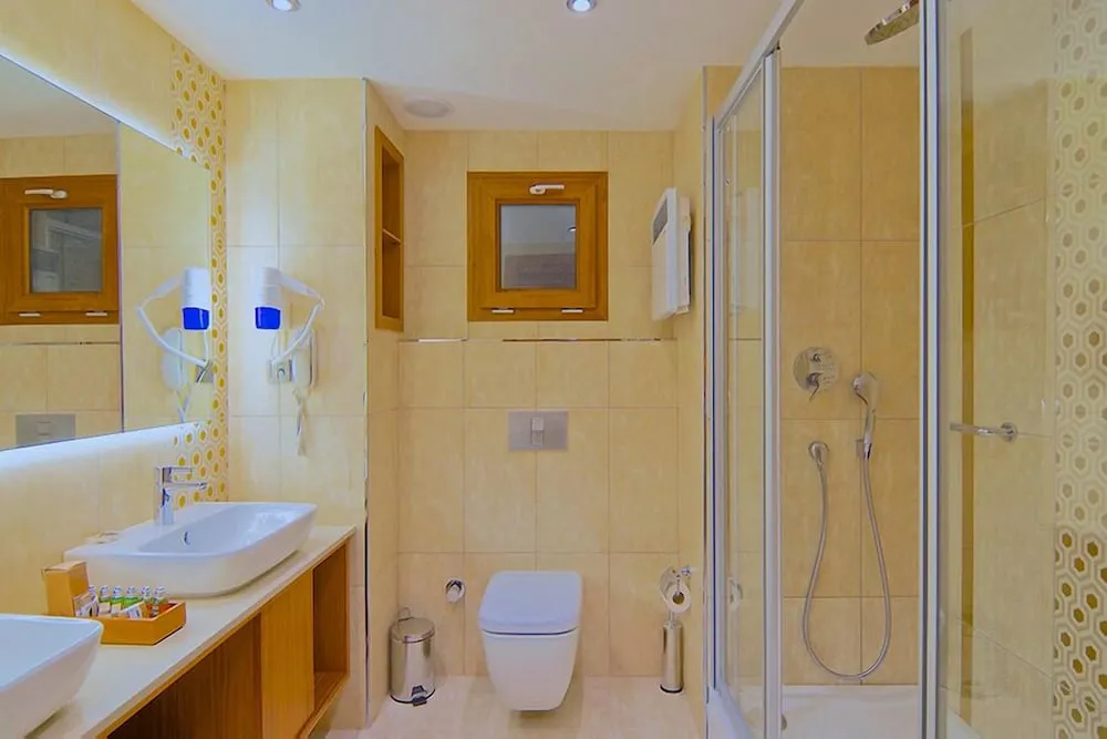 Deluxe Tek Büyük Yataklı Oda, Deniz Manzaralı