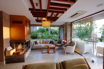 Marisol Boutique Hotel