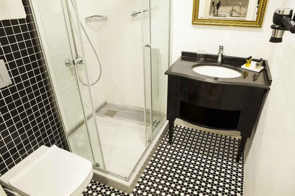 Deluxe Üç Kişilik Oda, 1 Yatak Odası