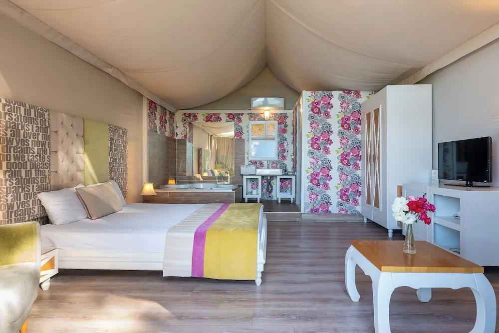 Çadır, Sıcak Su Küveti