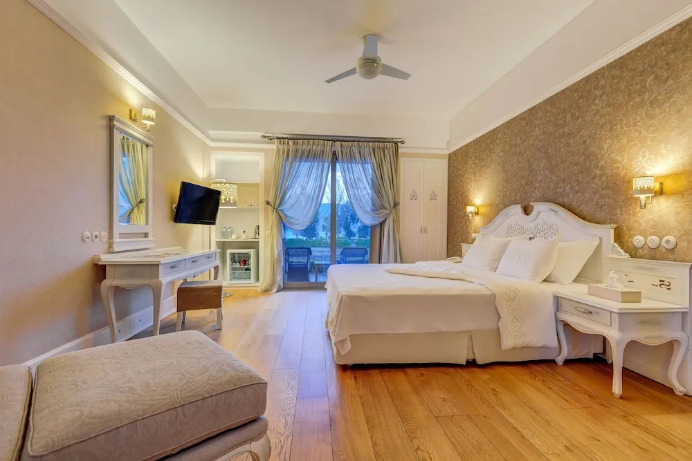 Deluxe Tek Büyük Yataklı Oda, Teras