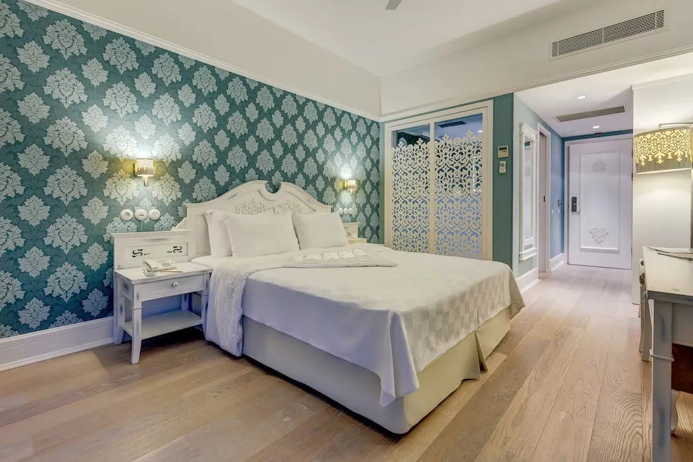 Comfort Tek Büyük Yataklı Oda