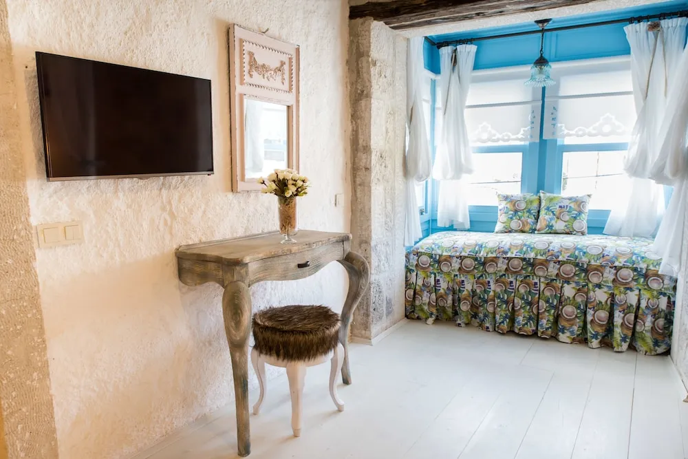 Deluxe Üç Kişilik Oda, Sigara İçilmez, Şehir Manzaralı