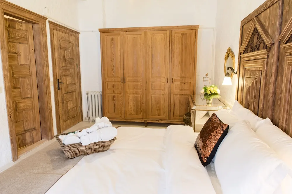 Deluxe Üç Kişilik Oda, Sigara İçilmez, Şehir Manzaralı