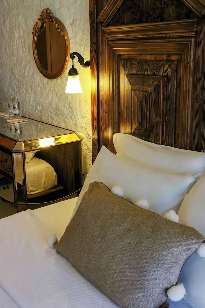 Deluxe Üç Kişilik Oda, Sigara İçilmez, Şehir Manzaralı