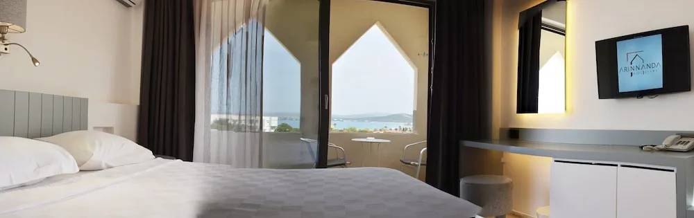 Deluxe Oda, 1 Çift Kişilik veya 2 Tek Kişilik Yatak, Balkon, Deniz Manzaralı