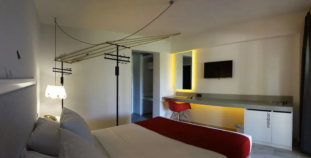 Tek Büyük Yataklı Oda, Bahçeli