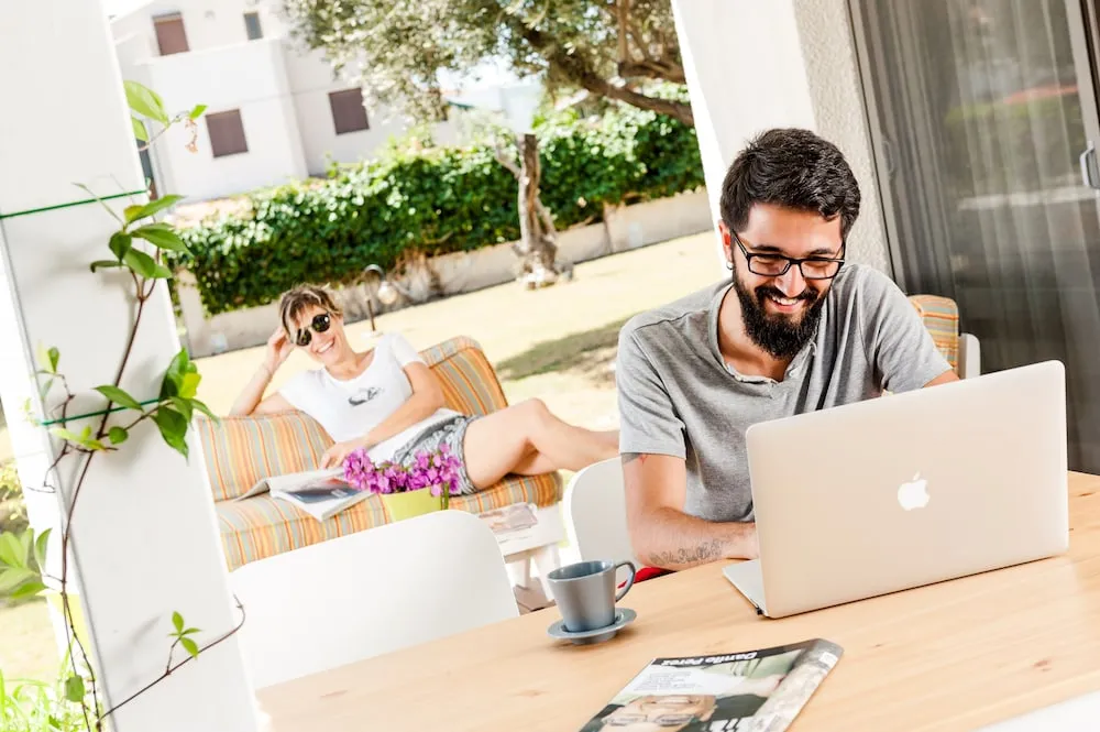 Tek Büyük Yataklı Oda, Bahçeli