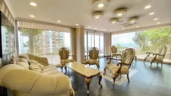Caykent Suites Deluxe Hotel