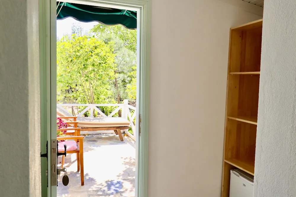 Standard Oda, Veranda, Bahçe Manzaralı