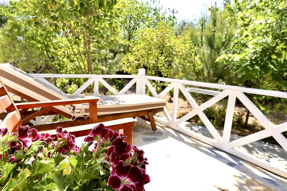 Standard Oda, Veranda, Bahçe Manzaralı