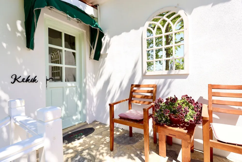 Standard Oda, Veranda, Bahçe Manzaralı