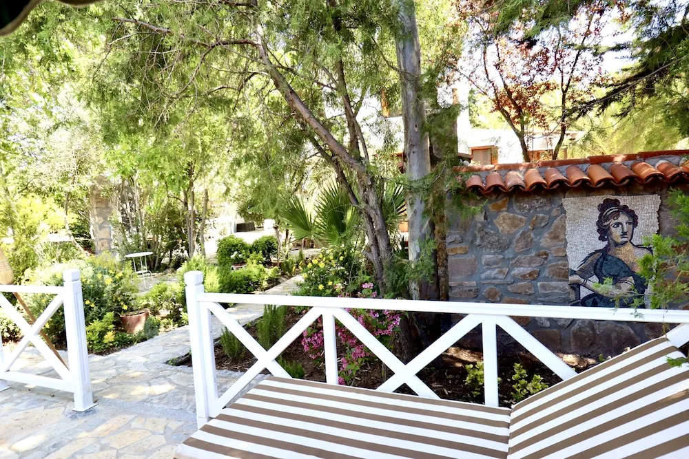 Deluxe Oda, Veranda, Bahçe Manzaralı