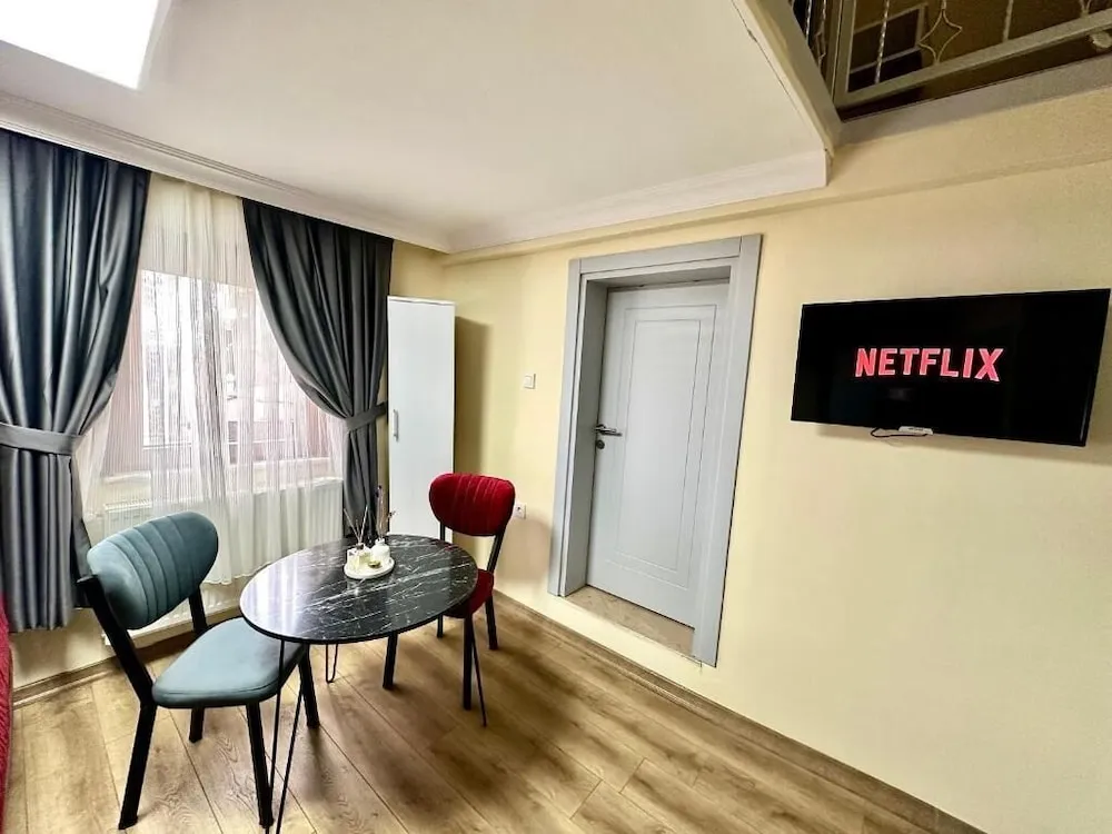 Deluxe Dört Kişilik Oda