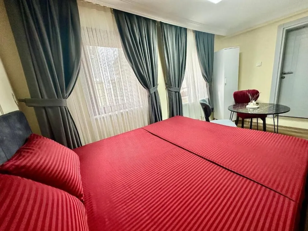 Deluxe Dört Kişilik Oda