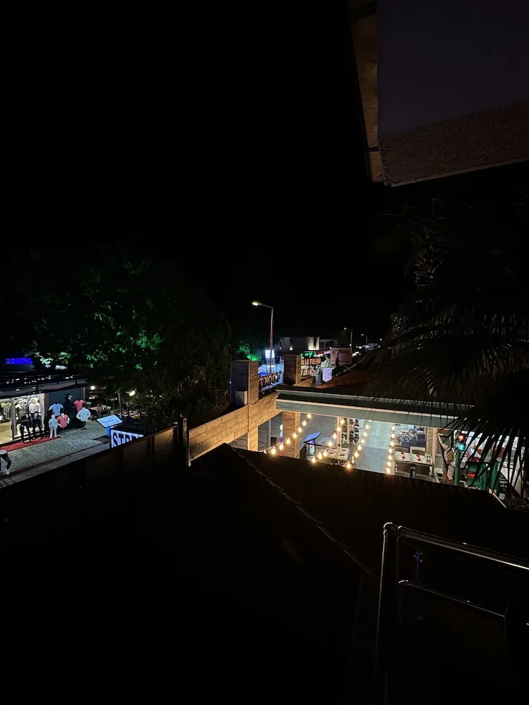 Deluxe Stüdyo, Balkon