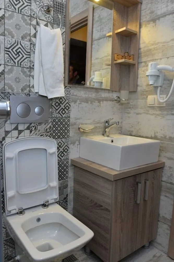 Deluxe Stüdyo, Balkon