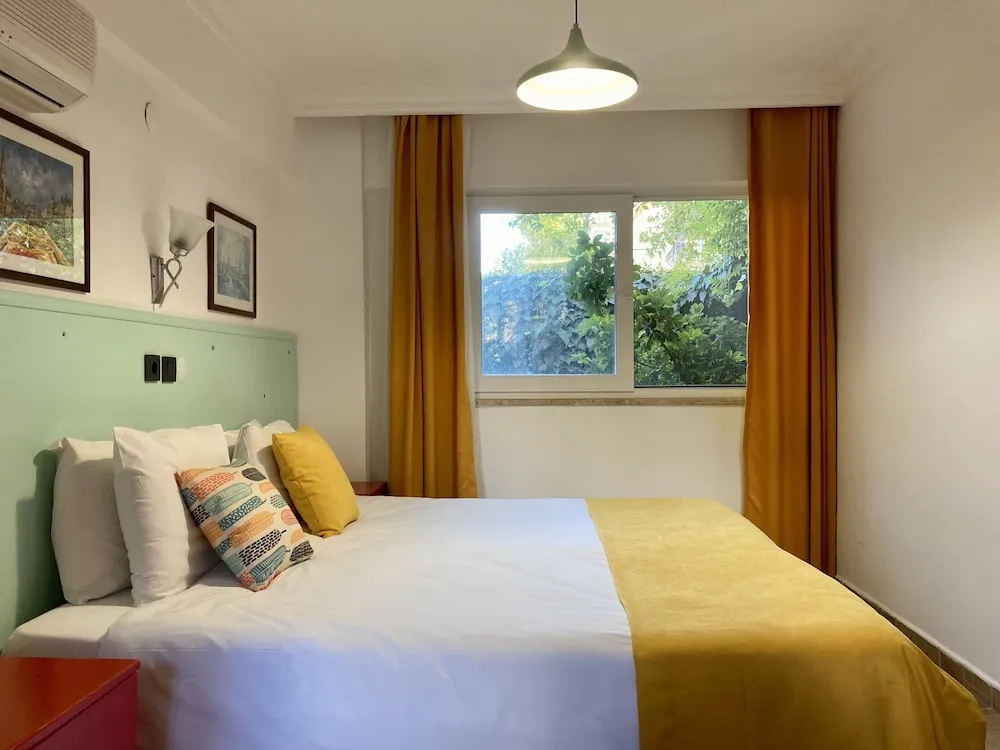 Apart Daire, Zemin Kat