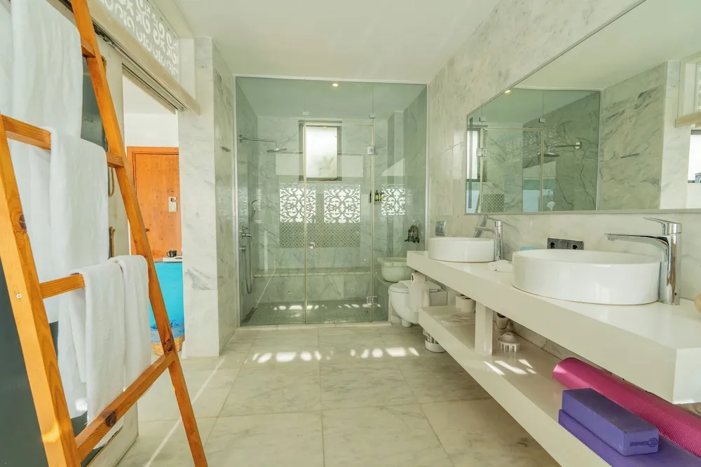 Luxury Oda, Sıcak Su Küveti, Deniz Manzaralı