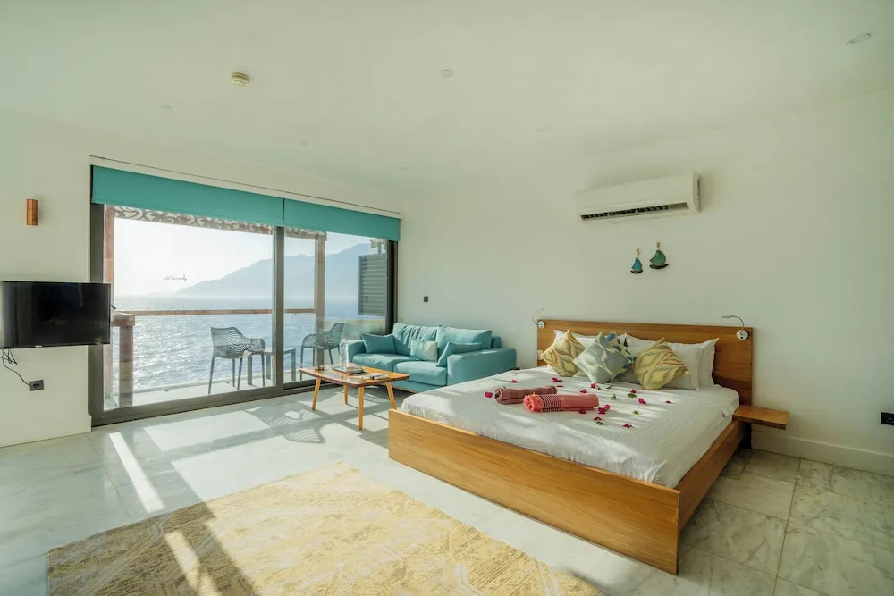 Luxury Oda, Sıcak Su Küveti, Deniz Manzaralı