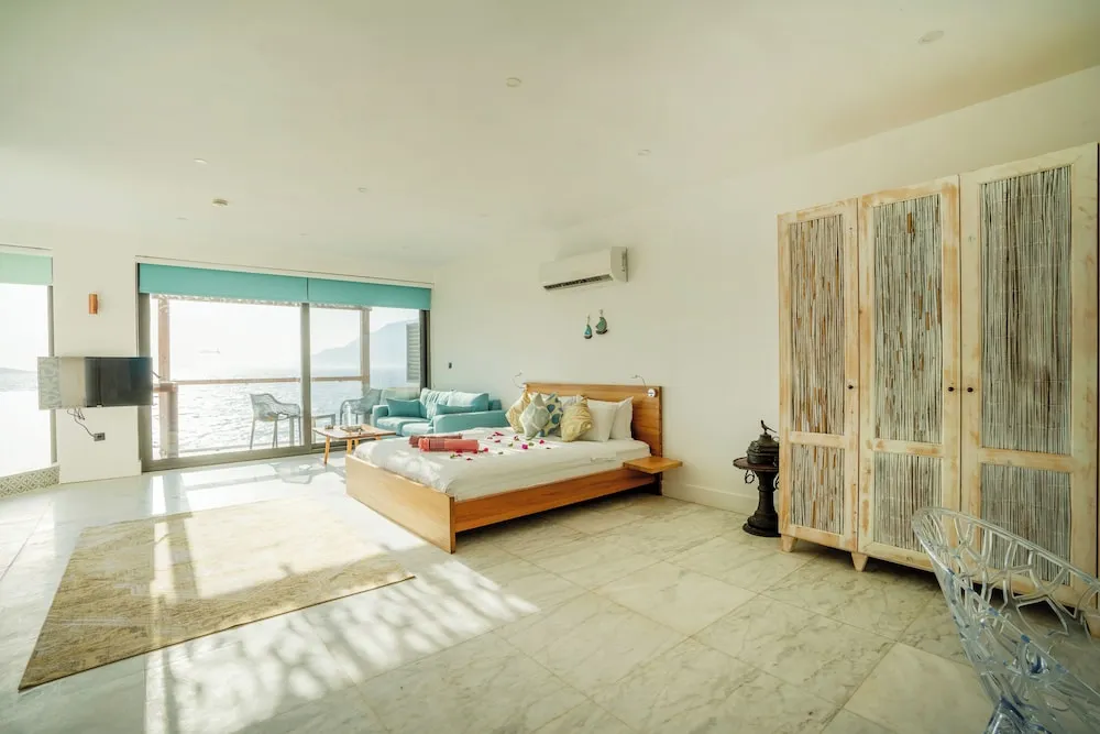 Luxury Oda, Sıcak Su Küveti, Deniz Manzaralı