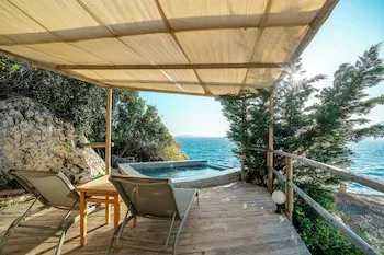 Mandalina Luxury Suites