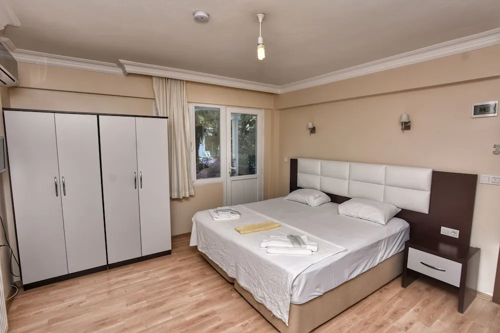 Deluxe Double Room Havuz Manzaralı