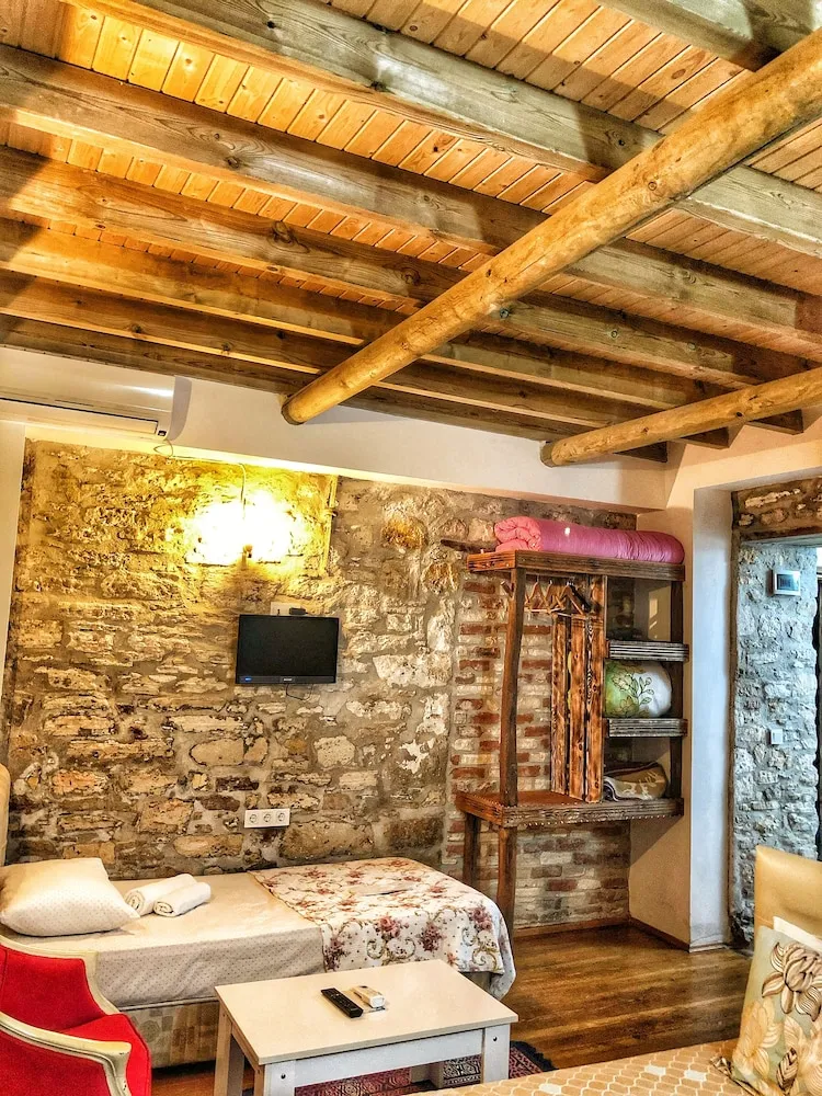 Deluxe Dört Kişilik Oda