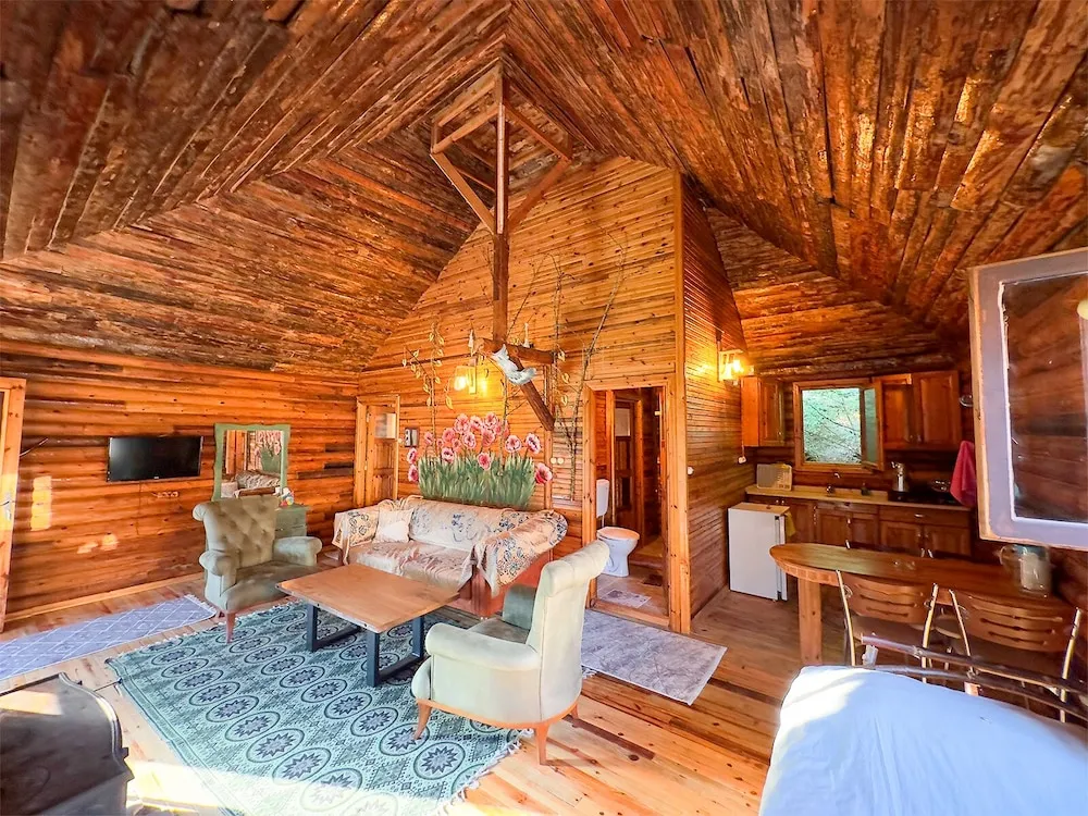 Luxury Dağ Evi, Dağ Manzaralı, Bahçeli