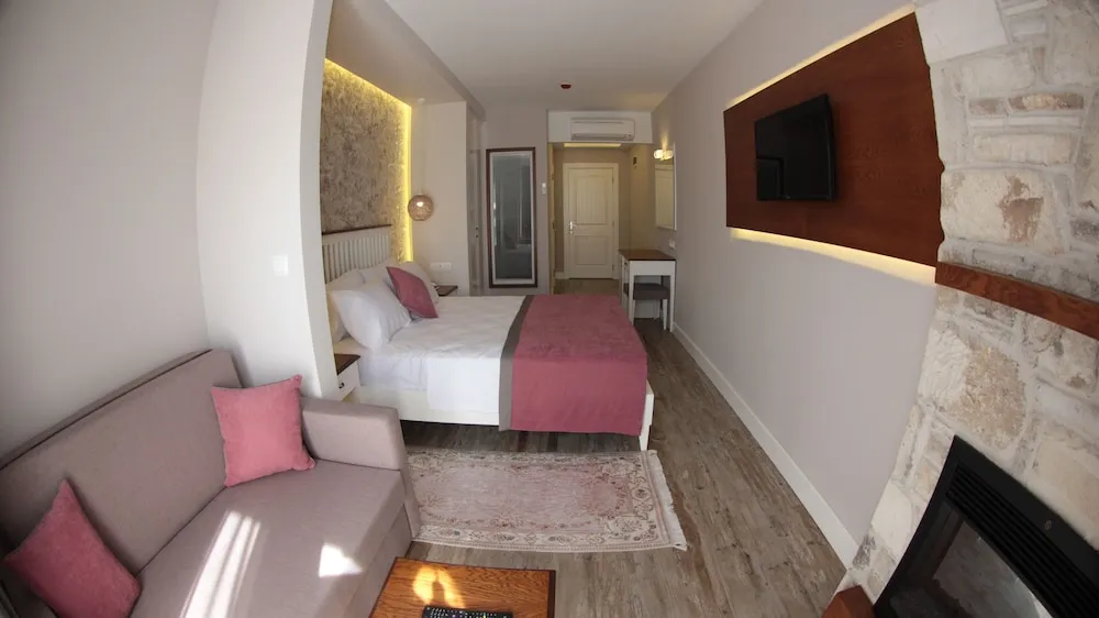 Luxury Oda Kısmı Deniz Manzaralı Balkonlu