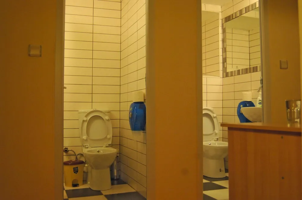 Oda, Ortak Banyo (5 People)