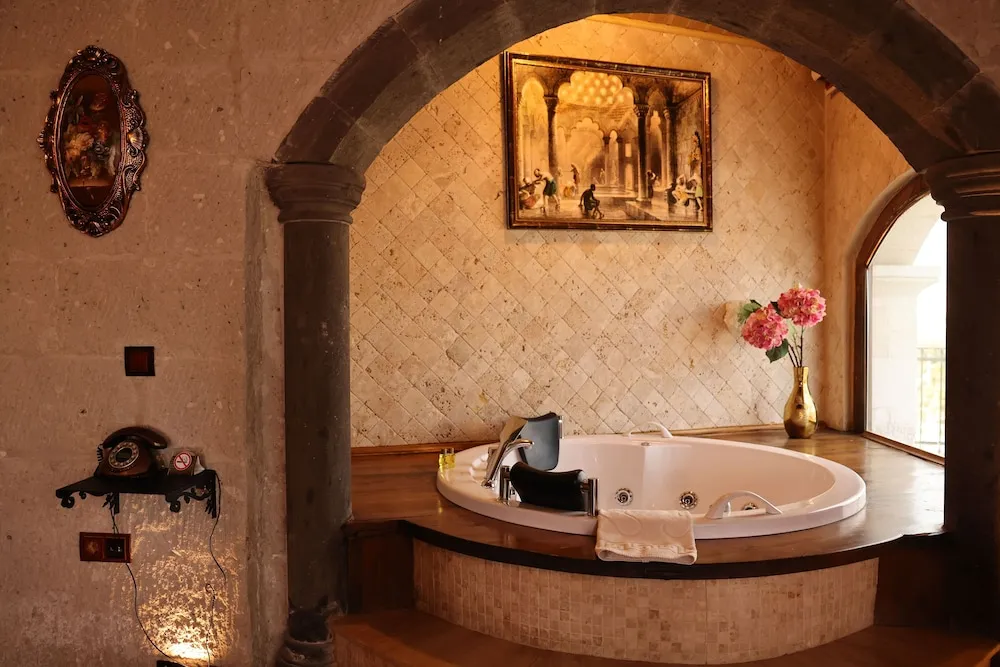 Panoramic King Stone