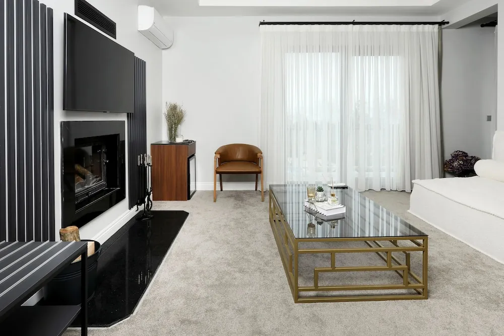 Luxury Tek Büyük Yataklı Oda