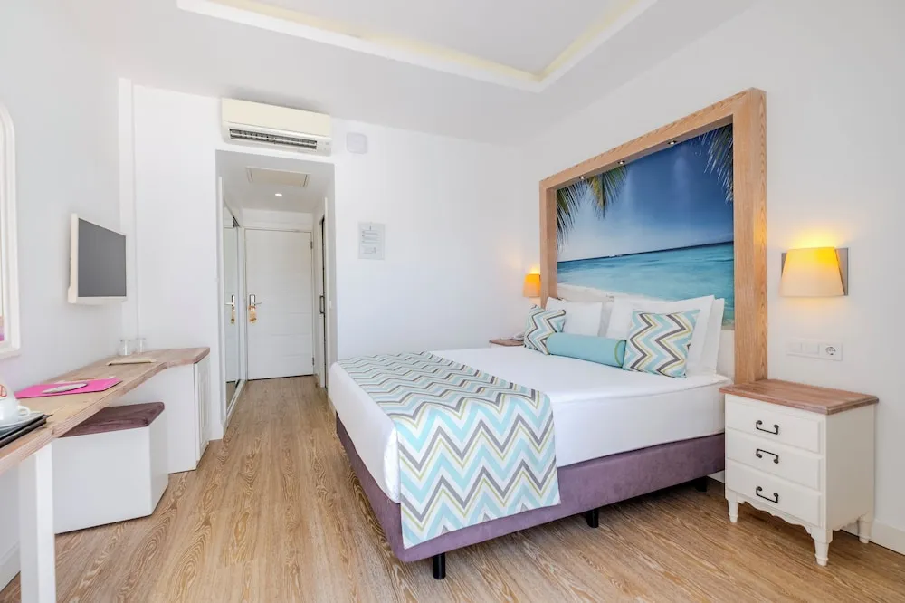 Tek Büyük Yataklı Oda, Balkon