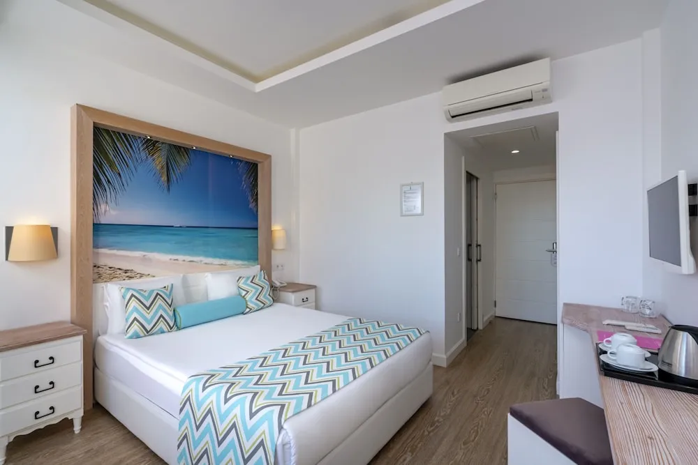 Tek Büyük Yataklı Oda, Balkon