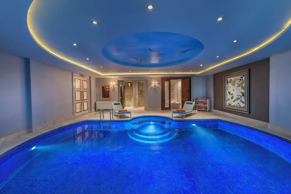 Grand Villa, 5 Yatak Odası, Kişiye Özel Havuzlu, Deniz Manzaralı