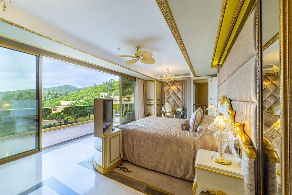 Deluxe Villa