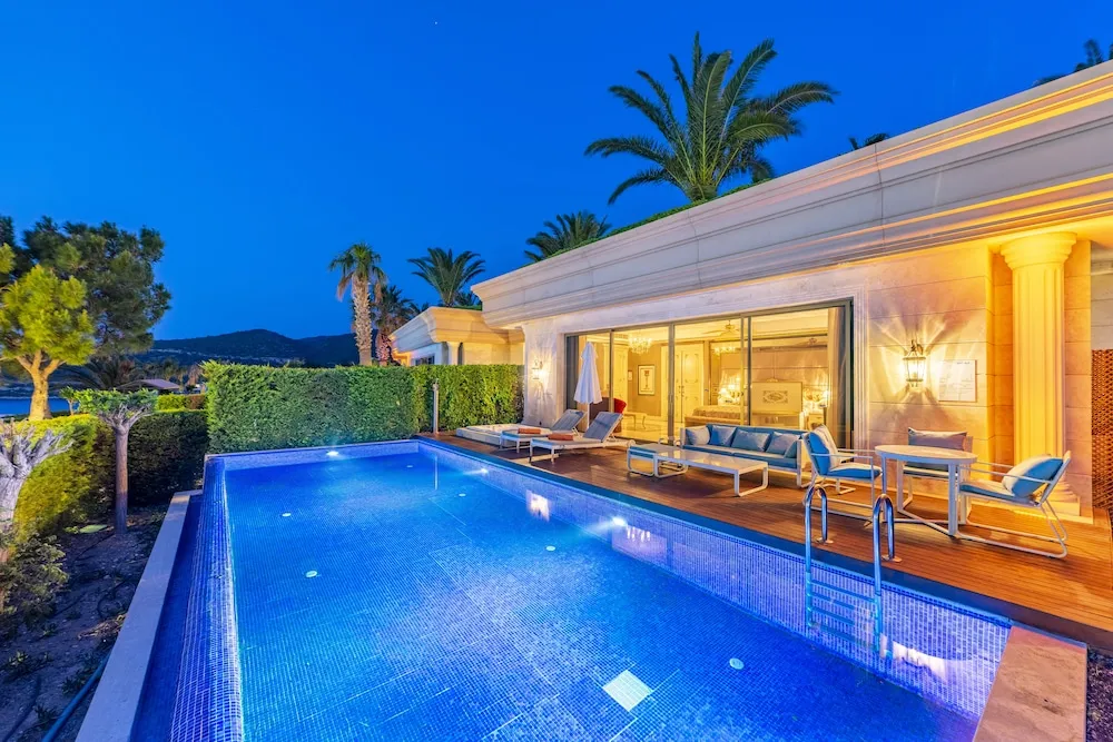 Junior Villa, 2 Yatak Odası, Kişiye Özel Havuzlu, Deniz Manzaralı