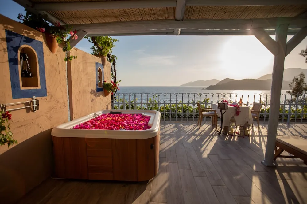 Suite with Jacuzi and Private Terrace