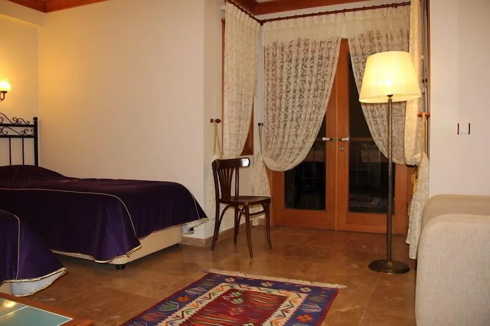 Tek Büyük veya İki Ayrı Yataklı Oda, Şehir Manzaralı