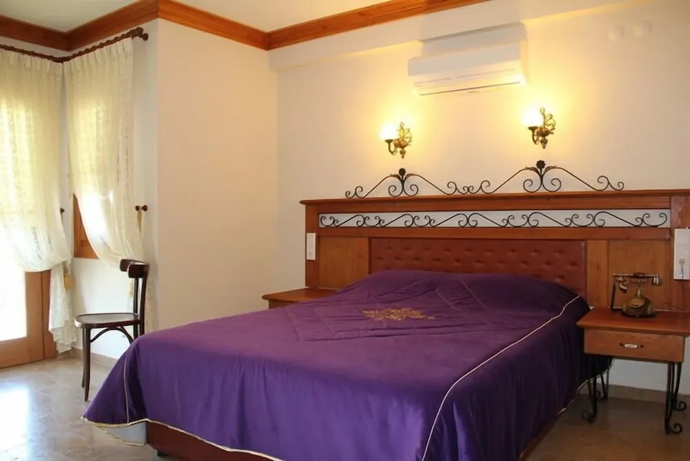 Tek Büyük veya İki Ayrı Yataklı Oda, Şehir Manzaralı
