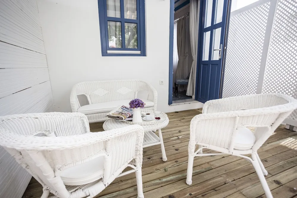 Deluxe Tek Büyük Yataklı Oda, Veranda