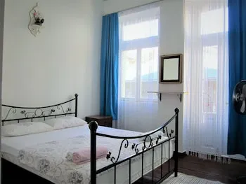 Ayvalık 1881 Pansiyon