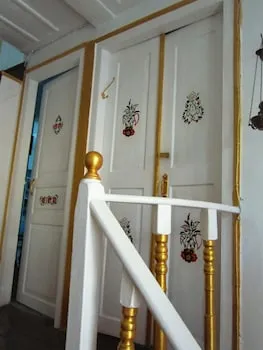 Ayvalık 1881 Pansiyon