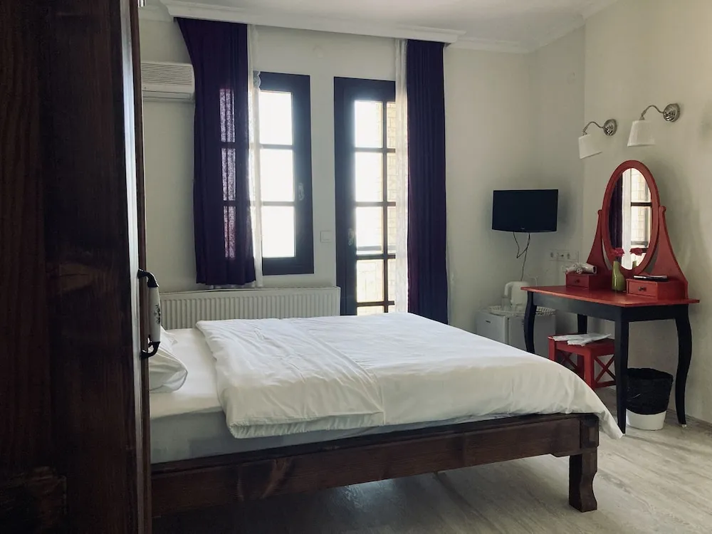 Deluxe Tek Büyük Yataklı Oda, Deniz Manzaralı