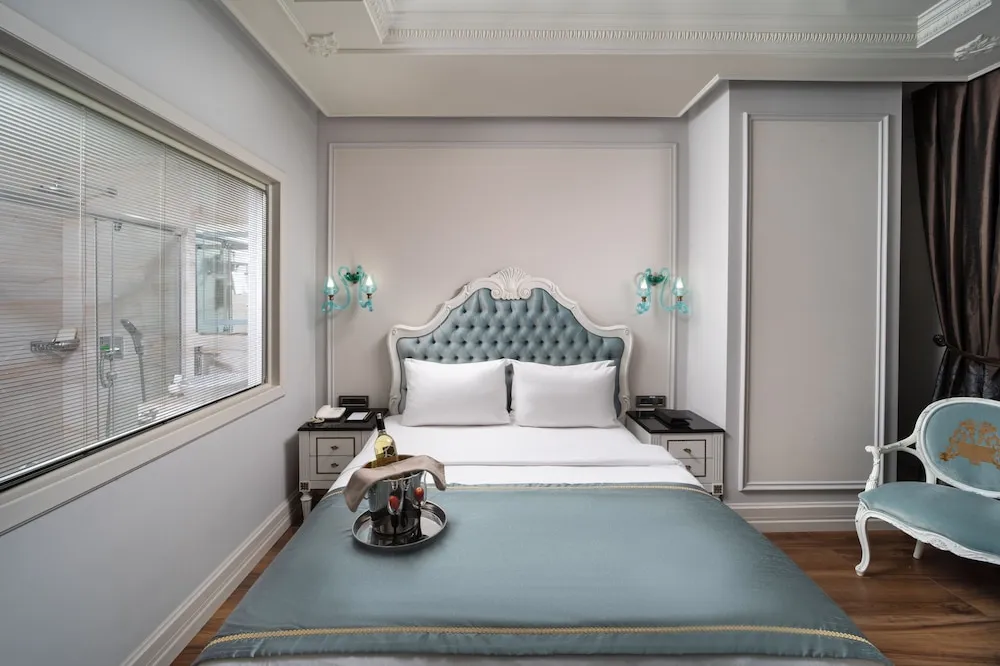 Deluxe Double Room City View